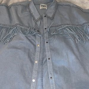 Very pretty Zara jacket. Fits sizes S,M. Oversized